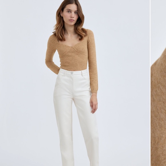 Aritzia Tops - Aritzia Greer Sweater